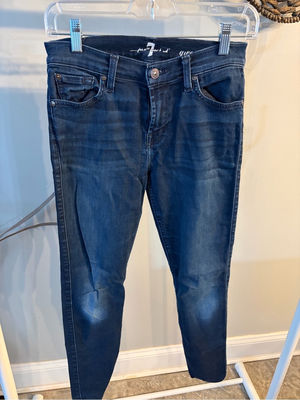7 For All Mankind Gwenevere Dark Wash Ankle Skinny Jeans - Size 26